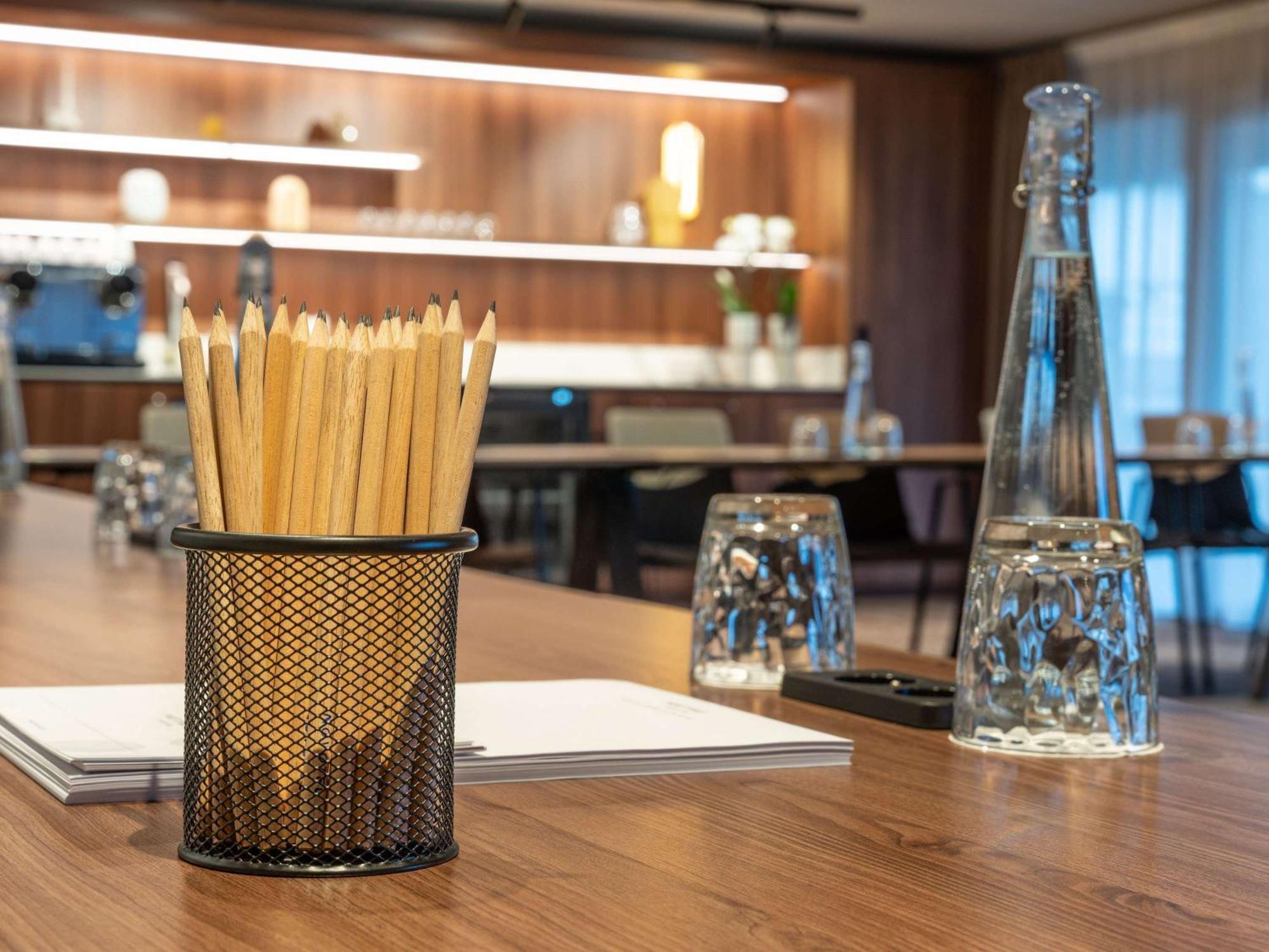 Novotel Angers Lac De Maine Экстерьер фото