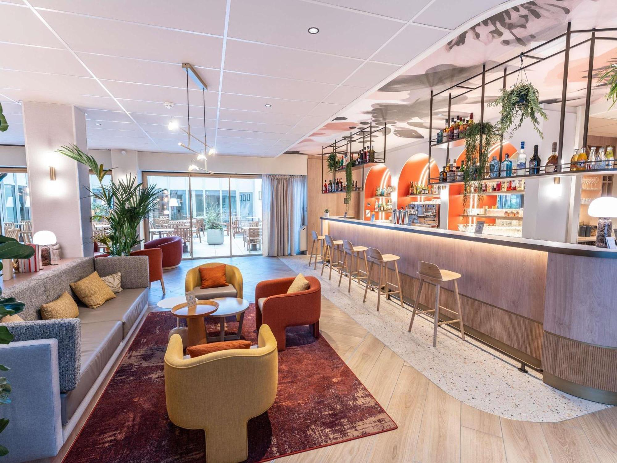 Novotel Angers Lac De Maine Экстерьер фото